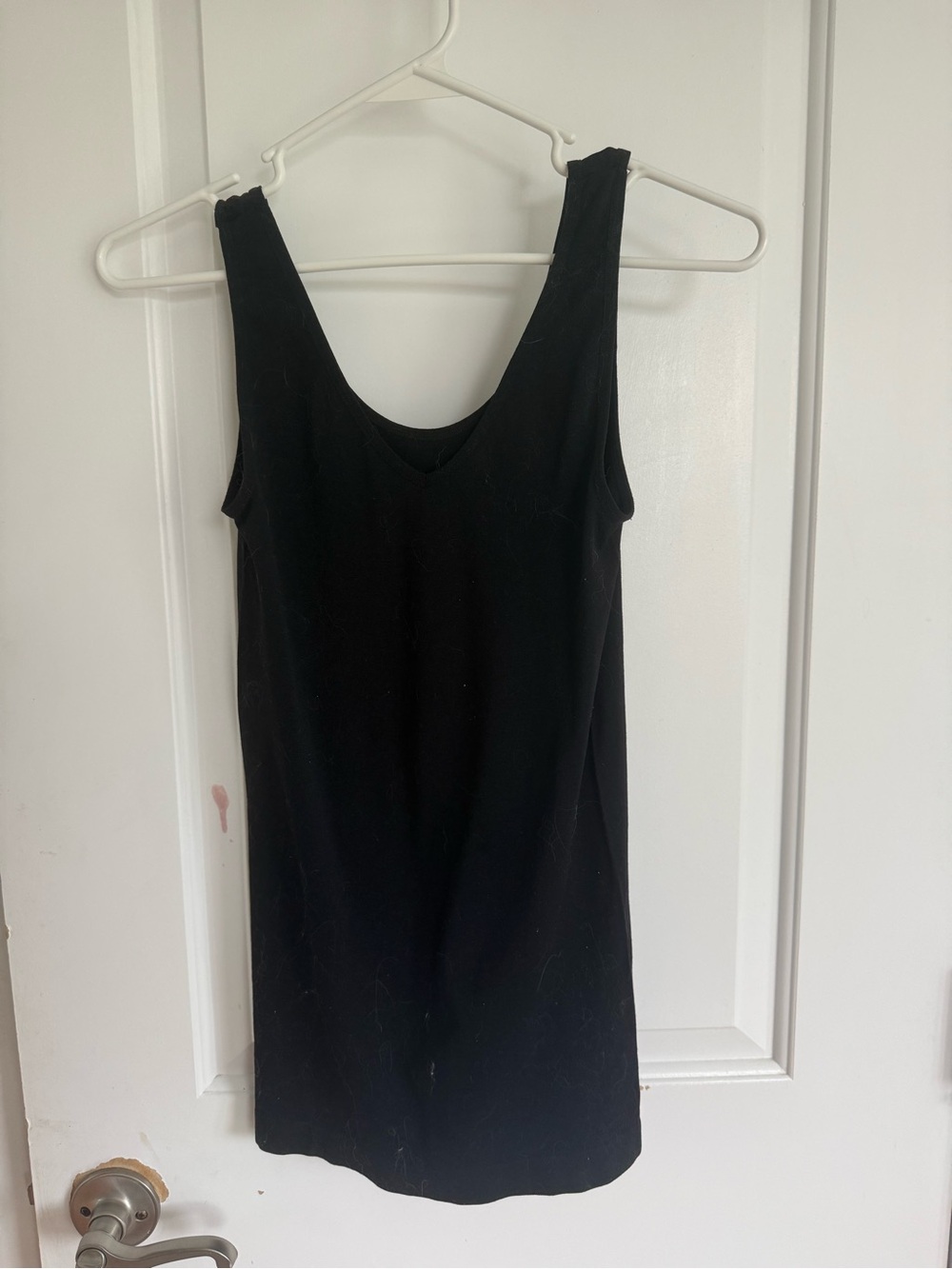 Boutique 9 Black Sleeveless V-Neck Tank Top